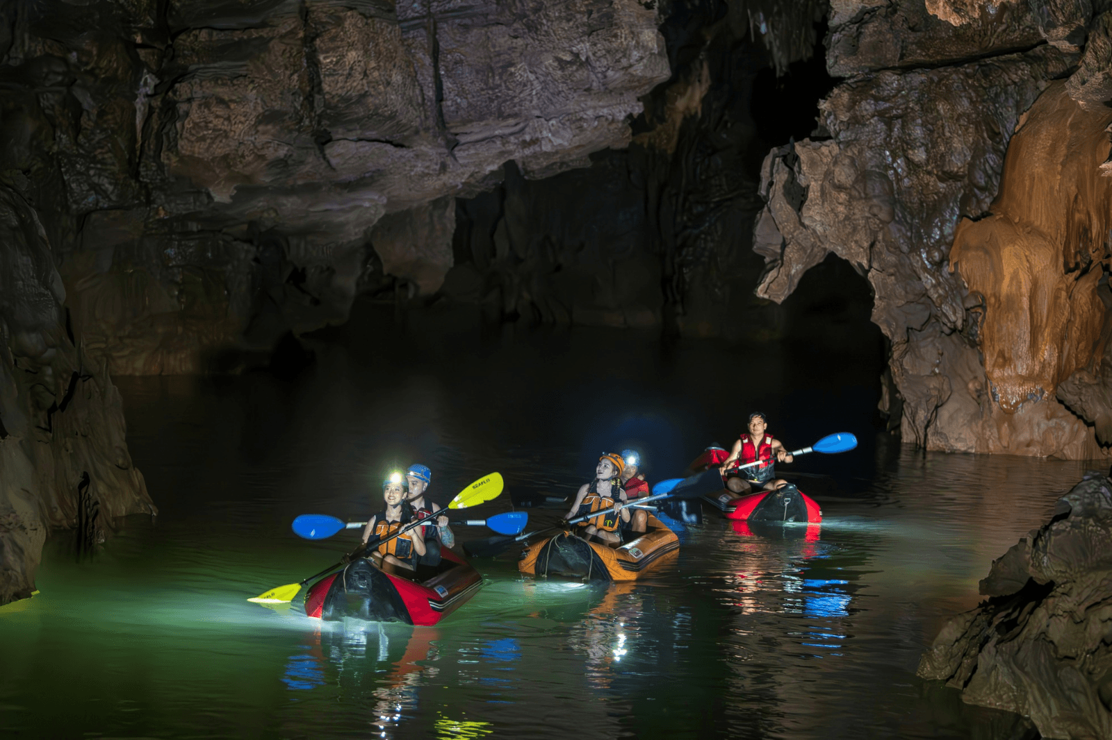 Tour khám phá Động Phong Nha 4.5km