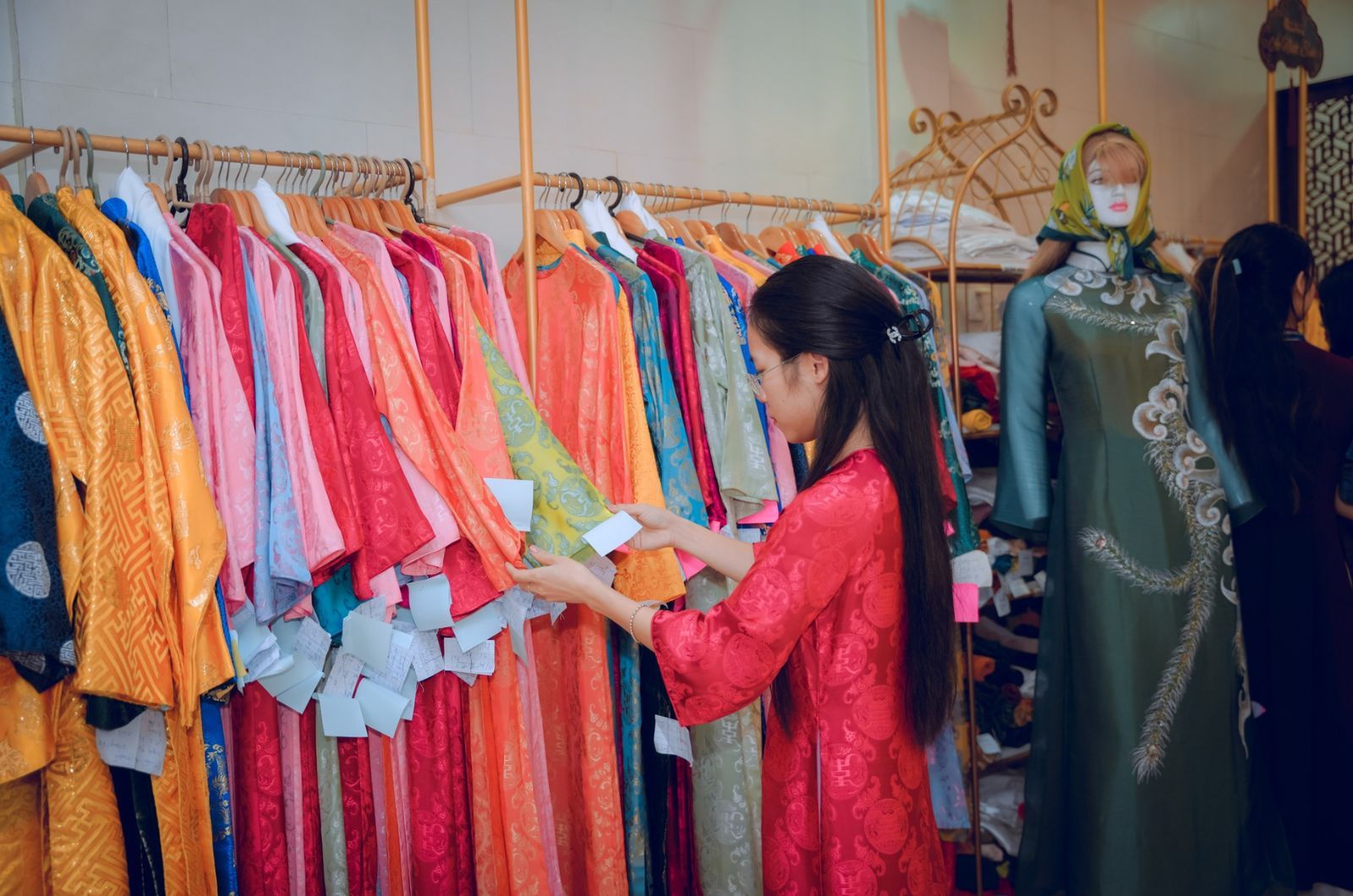 Trải nghiệm may áo dài ở Huế 