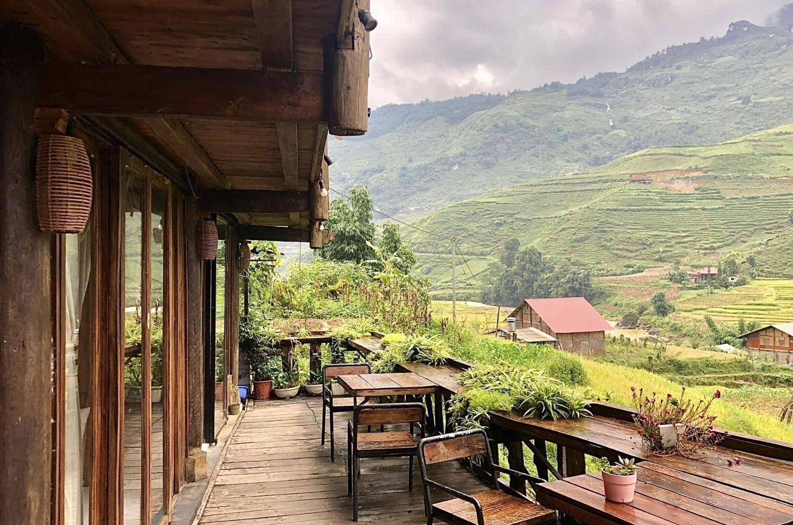 Trải nghiệm tại homestay tại núi Hàm Rồng  