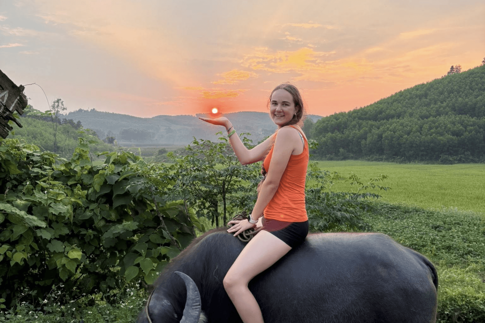 Trải nghiệm văn hóa địa phương  