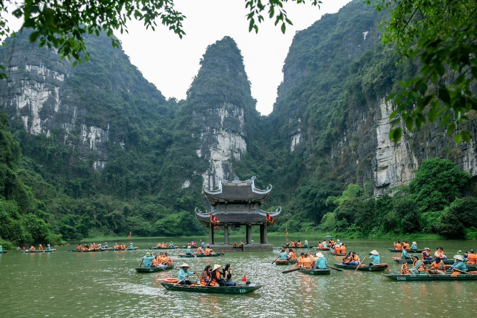 Tràng An sở hữu nhiều danh thắng nổi tiếng