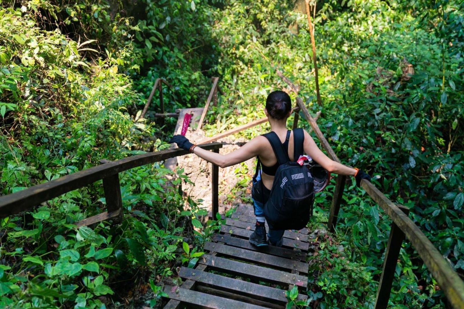 Trekking là trải nghiệm được nhiều bạn trẻ yêu thích 