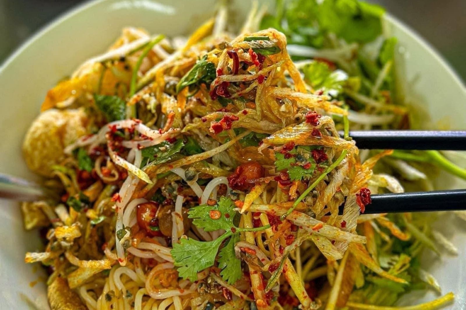 Trộn đều trước khi ăn