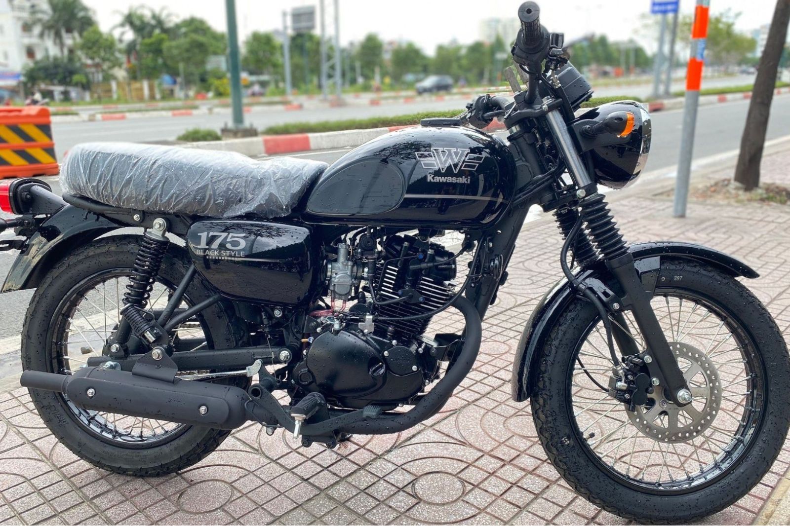 Từ Huế ra Quảng Trị khá gần, có thể di chuyển bằng xe máy 