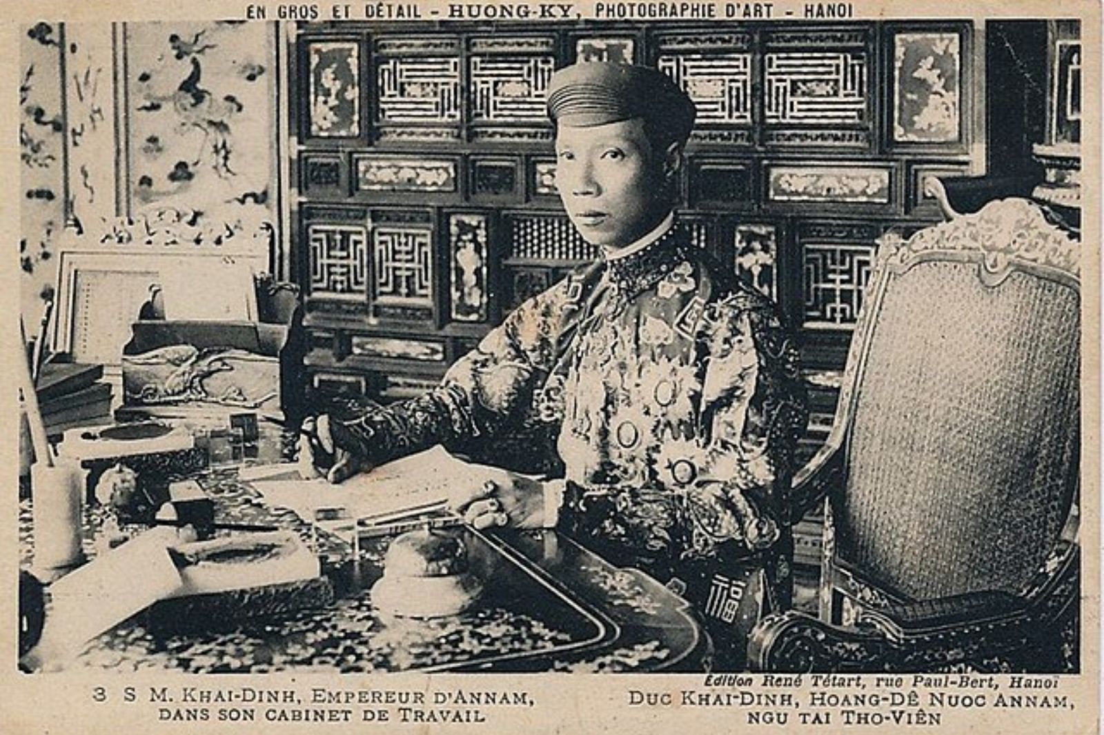 Tư liệu về vua Khải Định 