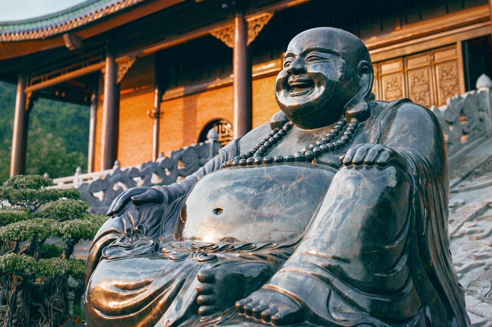 Tượng Phật Di Lặc ở chùa Bái Đính  