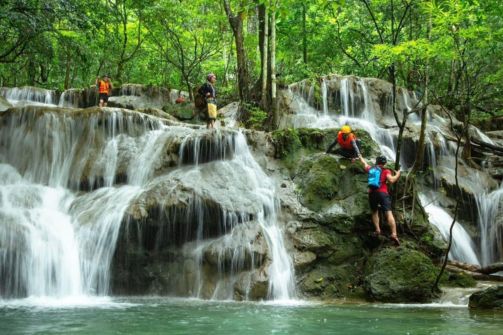 Tuyến đường trekking tại Khu Dự trữ Động Châu - Nước Khe Trong