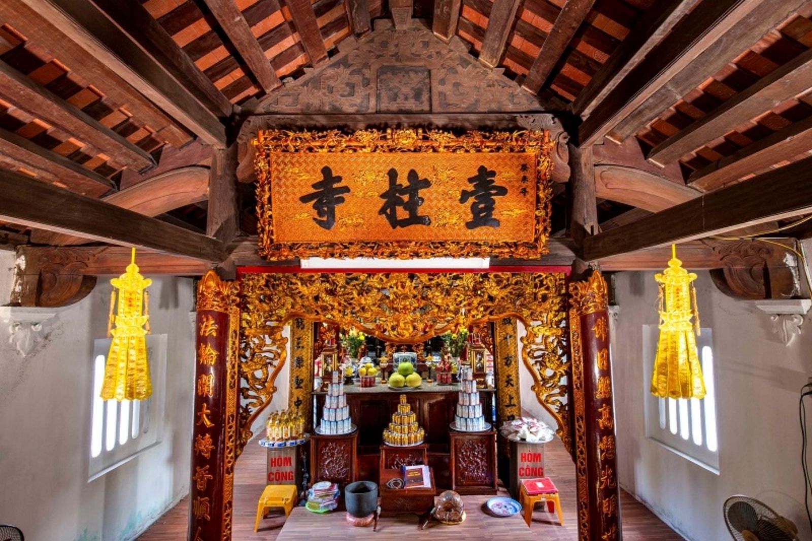 Chùa toát lên vẻ trang nghiêm