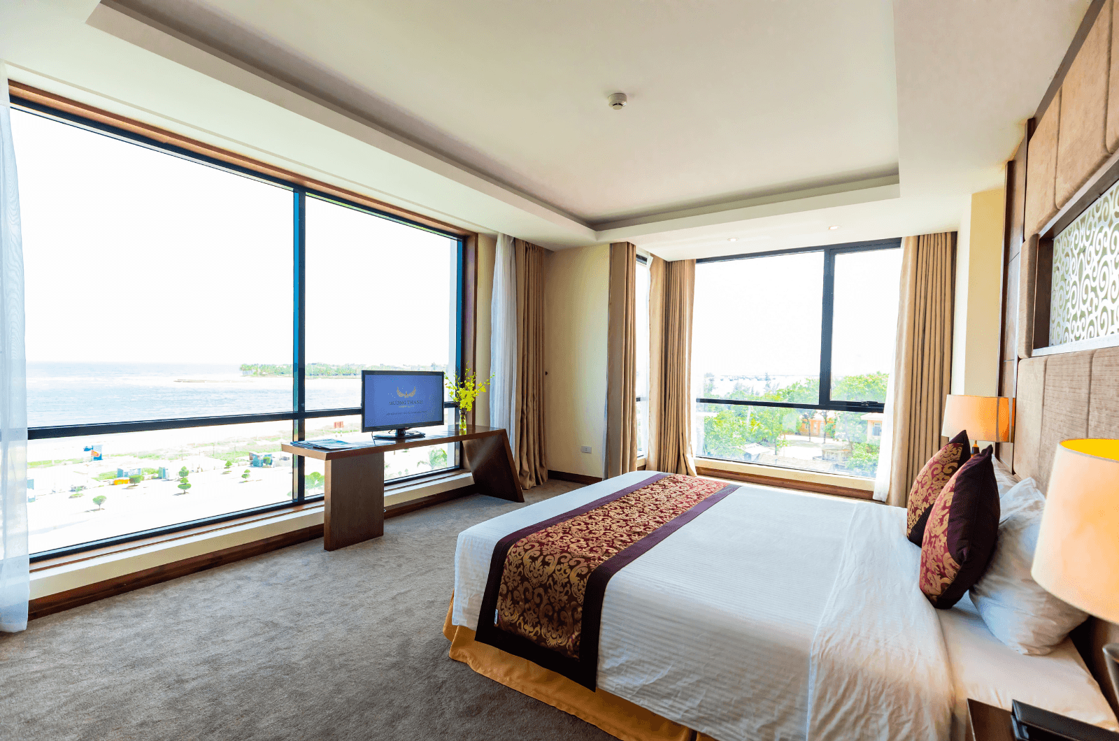 View biển đầy lý tưởng tại Mường Thanh Holiday Quảng Bình Hotel