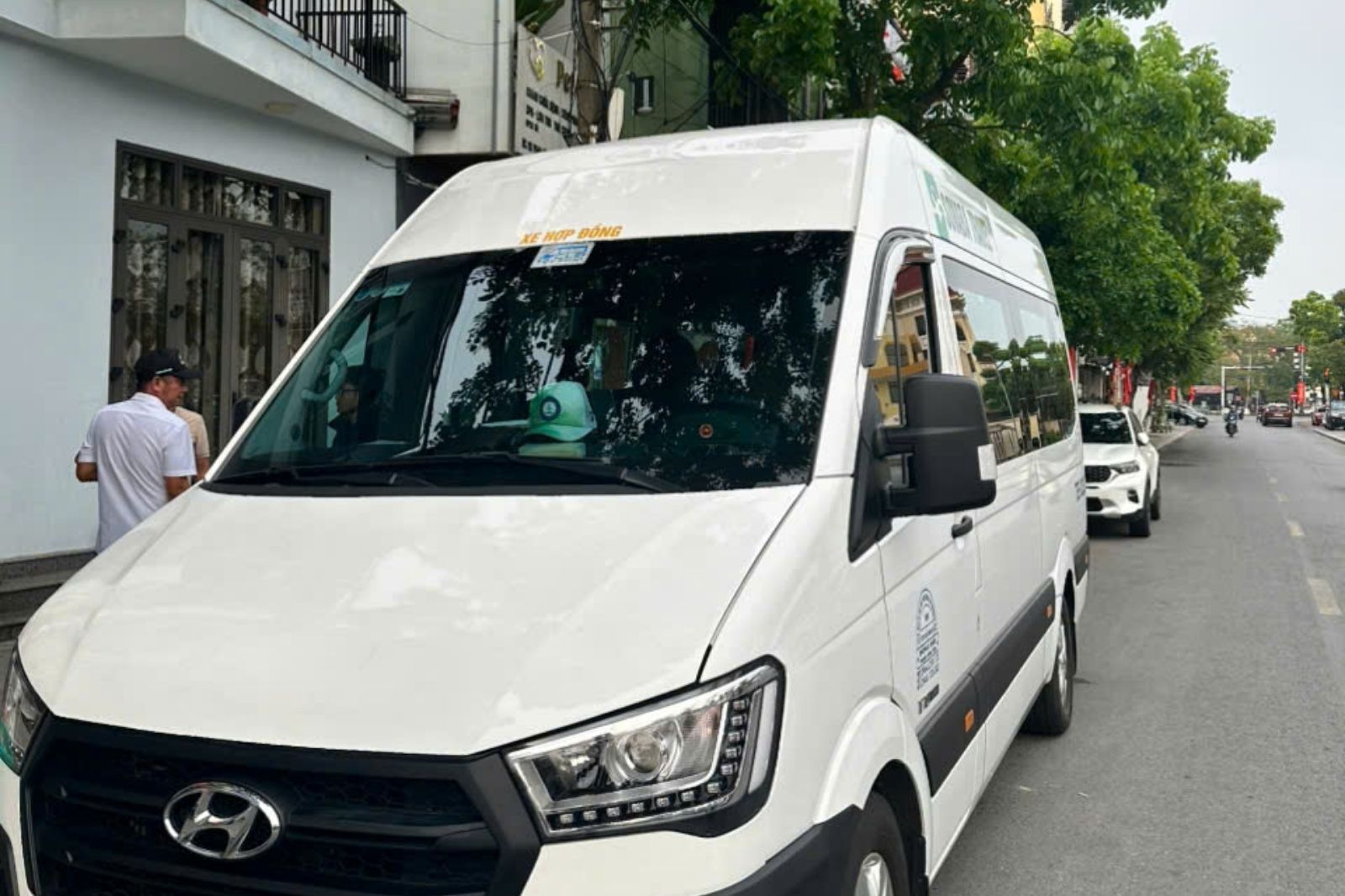 Xe được sắp xếp theo quy mô của đoàn